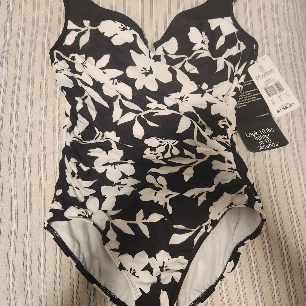 Miraclesuit one piece swimsuit